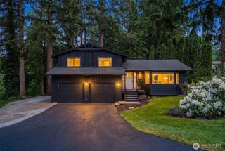 8521 Gold Way, Everett, WA 98208