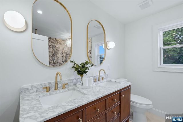 60 Lasalle Avenue, Hasbrouck Heights, NJ 07604