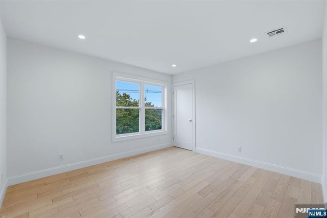 60 Lasalle Avenue, Hasbrouck Heights, NJ 07604