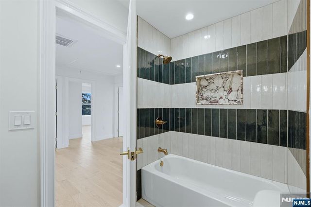 60 Lasalle Avenue, Hasbrouck Heights, NJ 07604