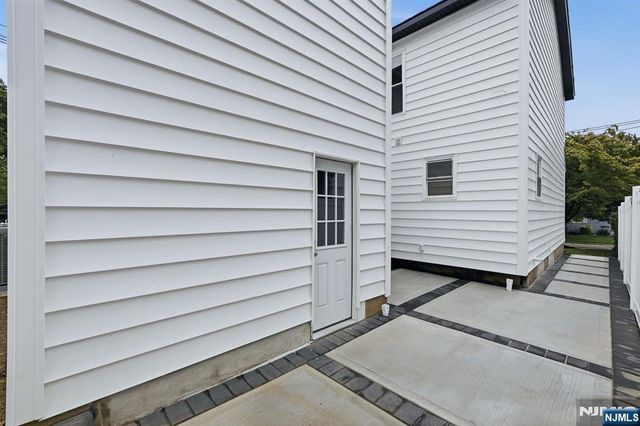 60 Lasalle Avenue, Hasbrouck Heights, NJ 07604