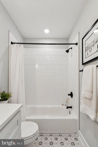 3867 MANOR ST, Philadelphia, PA 19128