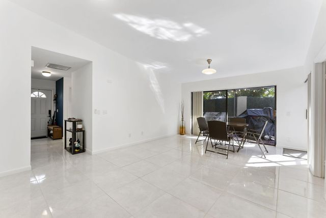 153 Meadows Drive, Boynton Beach, FL 33436