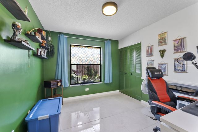 153 Meadows Drive, Boynton Beach, FL 33436