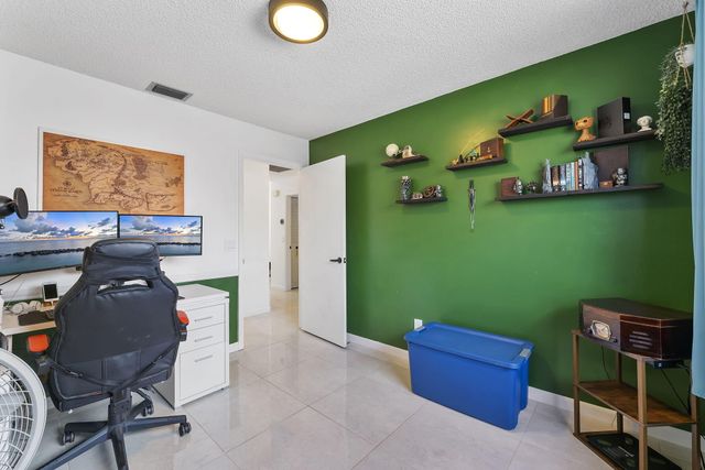 153 Meadows Drive, Boynton Beach, FL 33436