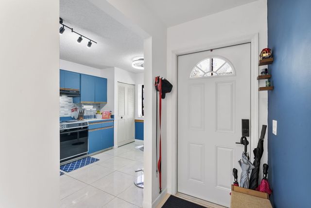 153 Meadows Drive, Boynton Beach, FL 33436