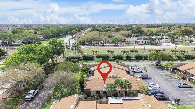153 Meadows Drive, Boynton Beach, FL 33436
