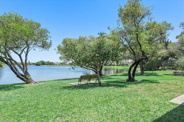 153 Meadows Drive, Boynton Beach, FL 33436