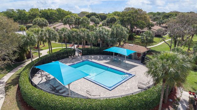 153 Meadows Drive, Boynton Beach, FL 33436