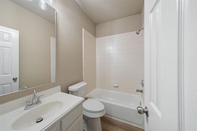 10138 Corvallis Drive, Houston, TX 77095