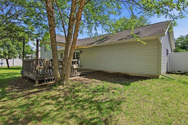 122 Eagle Ridge Court, Eau Claire, WI 54703