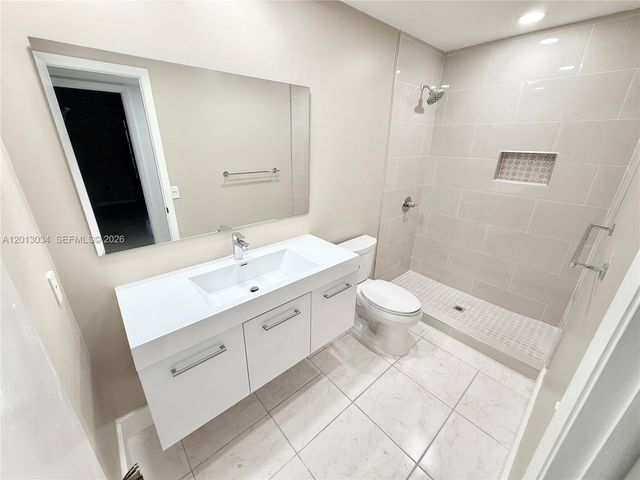 7857 Ashmont Cir 213, Tamarac, FL 33321