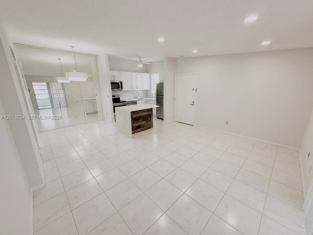 7857 Ashmont Cir 213, Tamarac, FL 33321