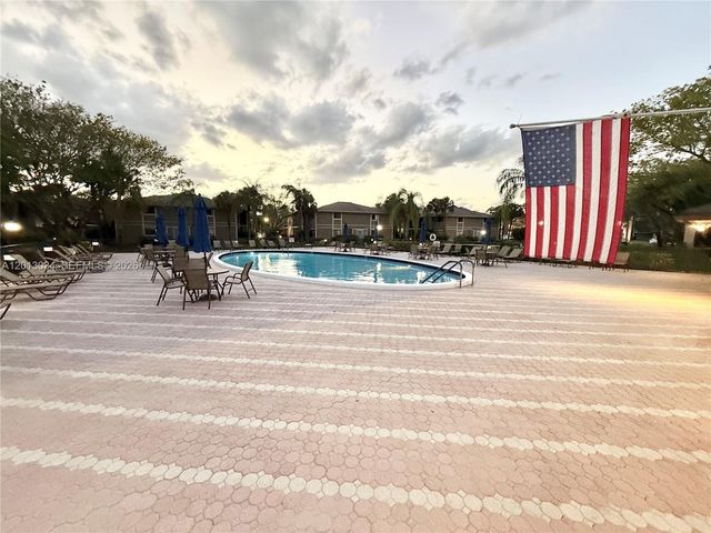 7857 Ashmont Cir 213, Tamarac, FL 33321