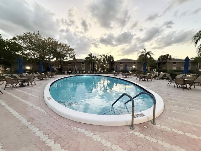 7857 Ashmont Cir 213, Tamarac, FL 33321