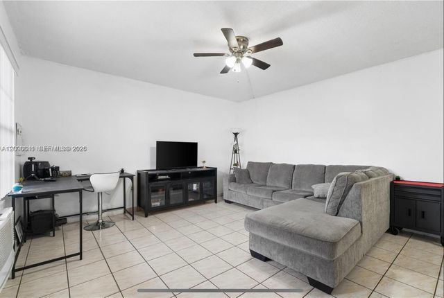 16900 NE 14 109 109, Miami, FL 33162