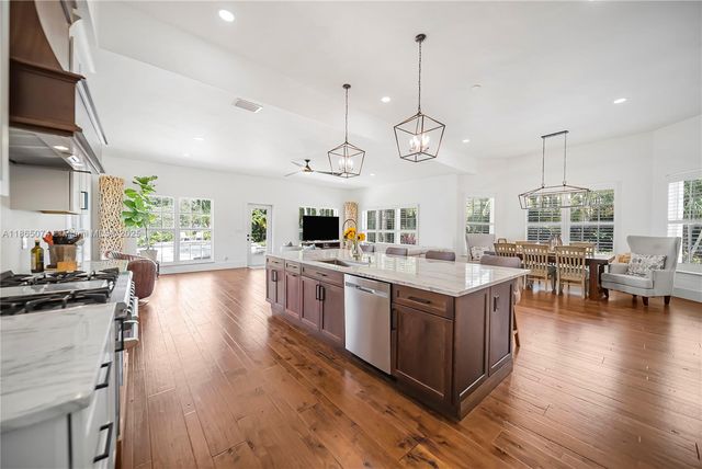 1020 Lands End Way, Jupiter, FL 33458