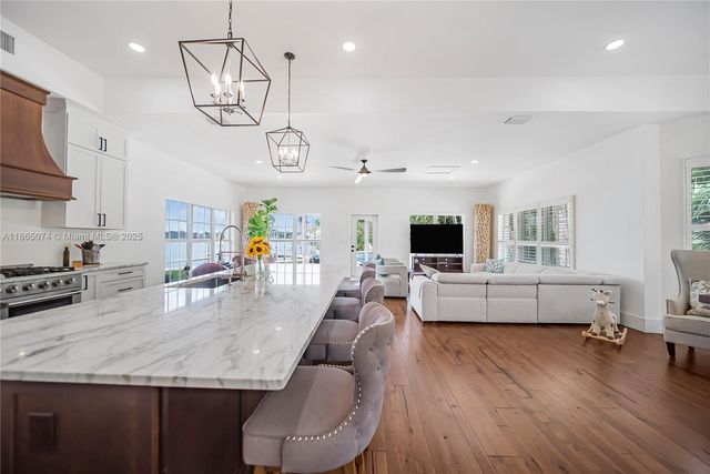 1020 Lands End Way, Jupiter, FL 33458