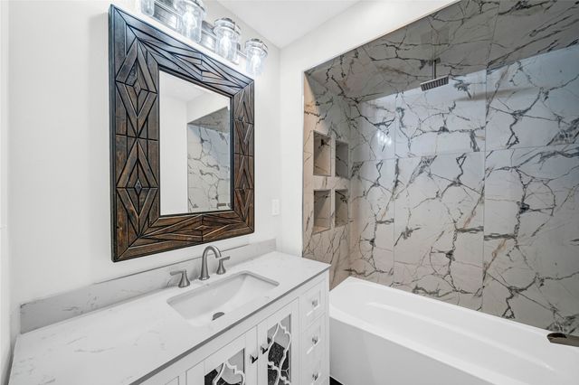 736 20th Street, Des Moines, IA 50314