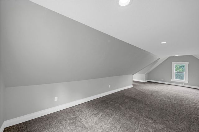 736 20th Street, Des Moines, IA 50314