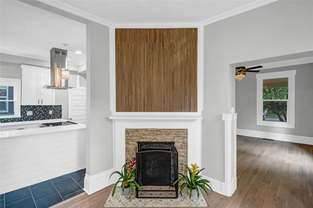 736 20th Street, Des Moines, IA 50314