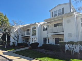 46 Crestview Ln, Mount Arlington Boro, NJ 07856