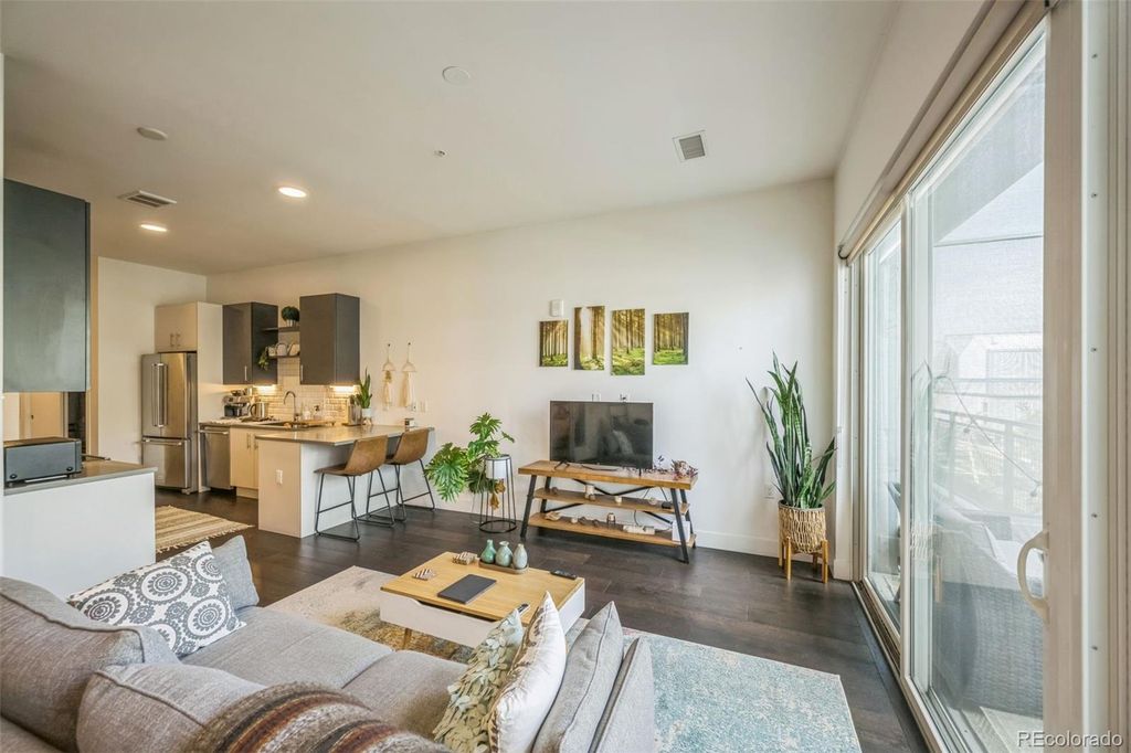 2525 Arapahoe Street RD213, Denver, CO 80205