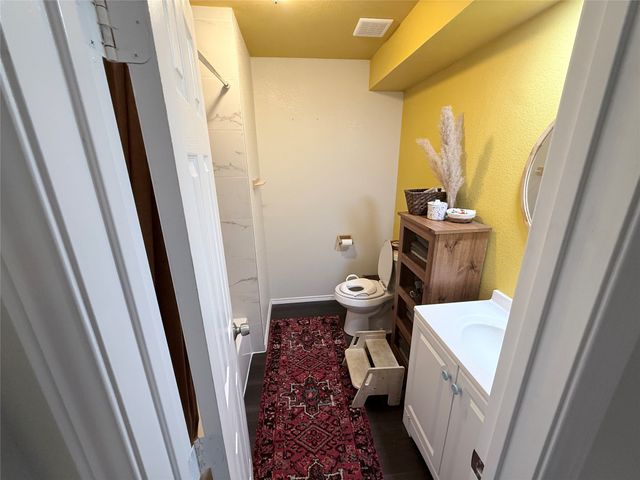 807 Kaufman Street, Waxahachie, TX 75165