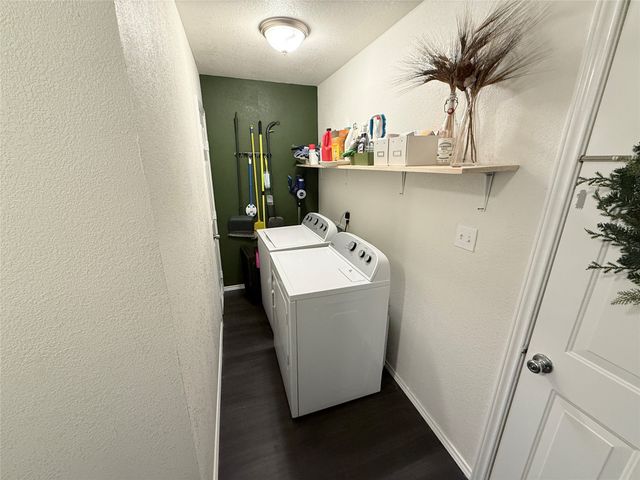 807 Kaufman Street, Waxahachie, TX 75165