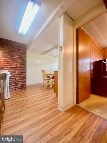 134 FRONEFIELD AVE, Linwood, PA 19061