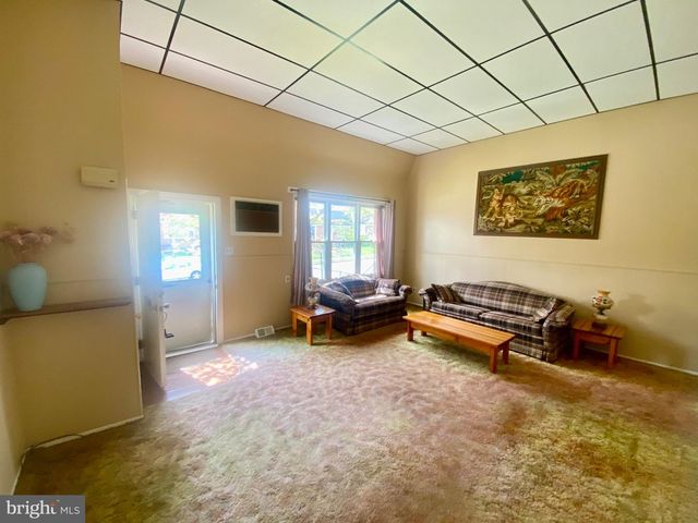 134 FRONEFIELD AVE, Linwood, PA 19061
