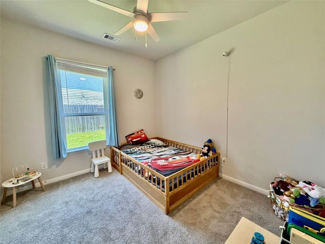 307 Twin Lakes Blvd West, West Columbia, TX 77486