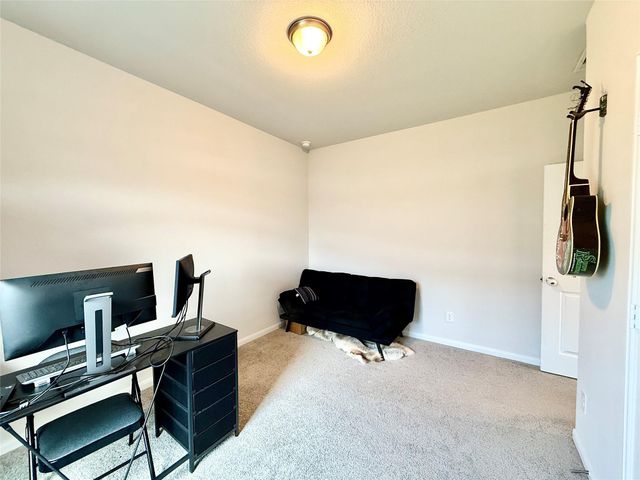 307 Twin Lakes Blvd West, West Columbia, TX 77486