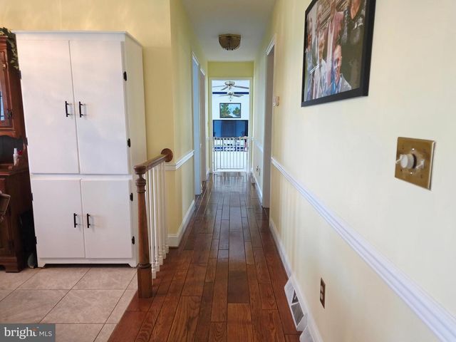 15613 NATURAL WELL RD, Williamsport, MD 21795