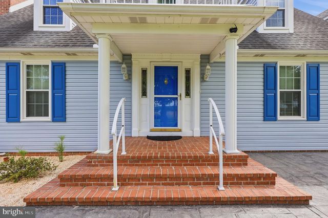 15613 NATURAL WELL RD, Williamsport, MD 21795