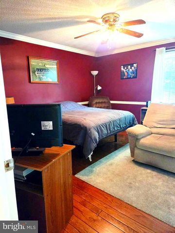 15613 NATURAL WELL RD, Williamsport, MD 21795