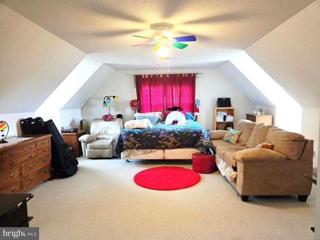 15613 NATURAL WELL RD, Williamsport, MD 21795