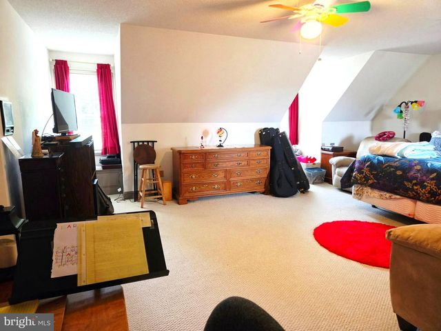 15613 NATURAL WELL RD, Williamsport, MD 21795