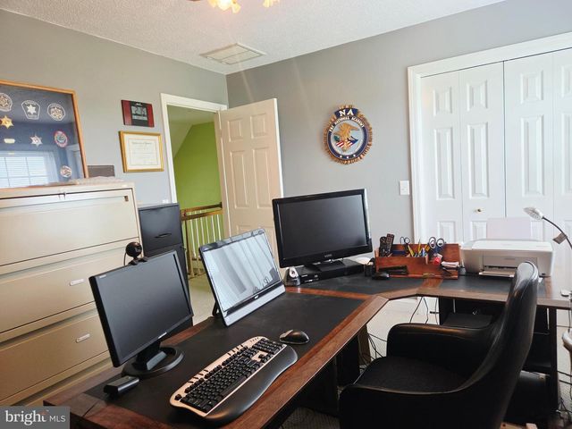 15613 NATURAL WELL RD, Williamsport, MD 21795