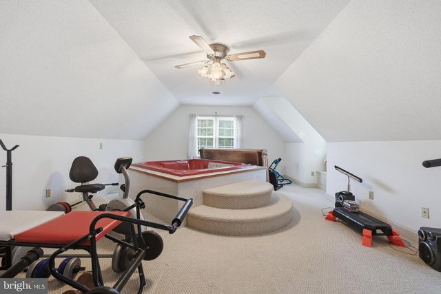 15613 NATURAL WELL RD, Williamsport, MD 21795