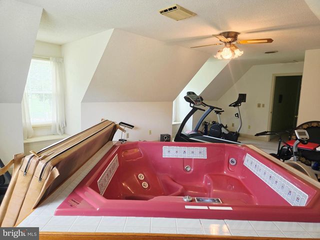 15613 NATURAL WELL RD, Williamsport, MD 21795