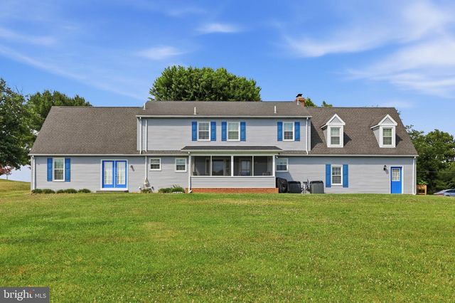 15613 NATURAL WELL RD, Williamsport, MD 21795