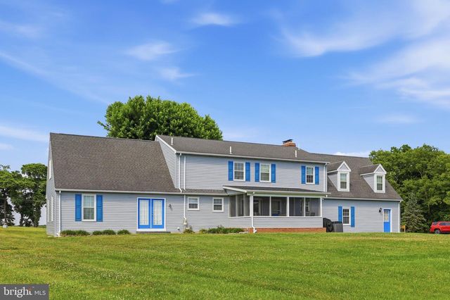 15613 NATURAL WELL RD, Williamsport, MD 21795