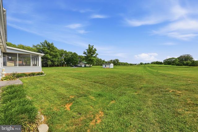 15613 NATURAL WELL RD, Williamsport, MD 21795