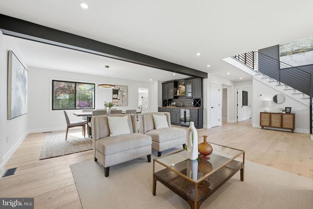 7109 IDYLWOOD RD, Falls Church, VA 22043