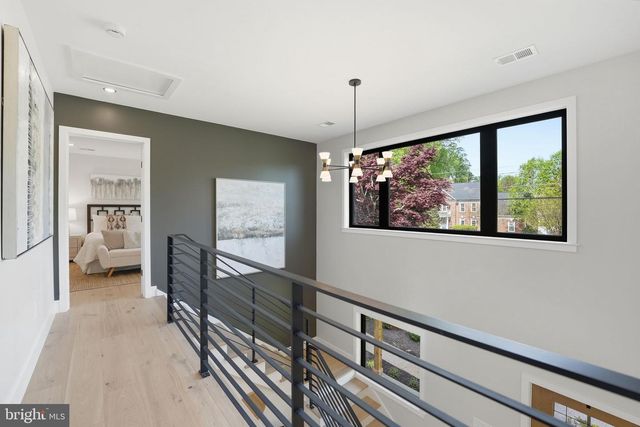 7109 IDYLWOOD RD, Falls Church, VA 22043