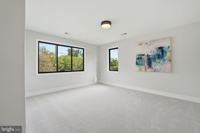 7109 IDYLWOOD RD, Falls Church, VA 22043