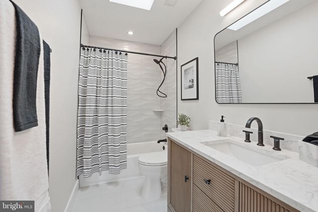 7109 IDYLWOOD RD, Falls Church, VA 22043