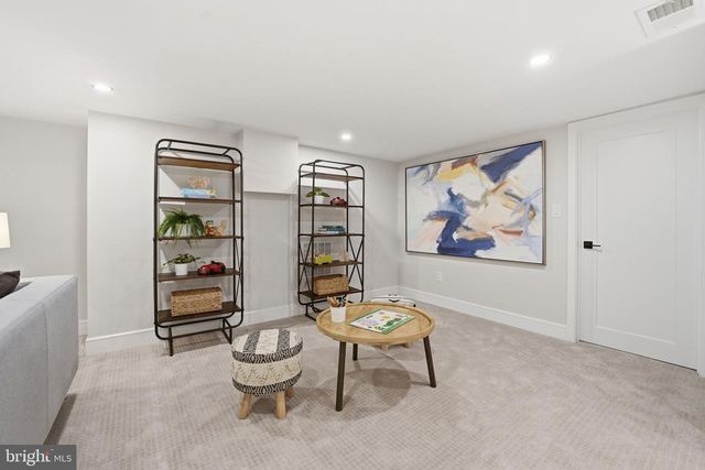 7109 IDYLWOOD RD, Falls Church, VA 22043
