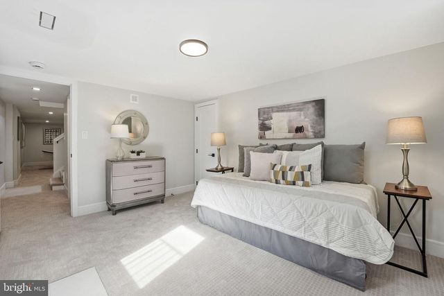 7109 IDYLWOOD RD, Falls Church, VA 22043